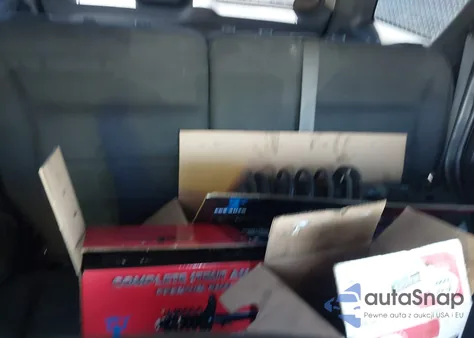 2008 Ford Escape Xlt z USA, uszkodzony, nr VIN 1FMCU93188KC81213